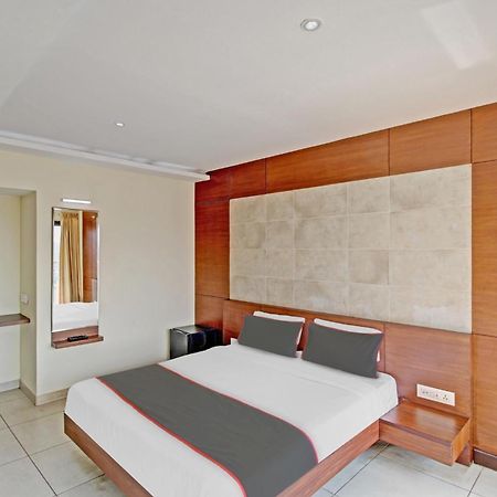 Collection O Venky"S Stay Inn Udupi Bagian luar foto