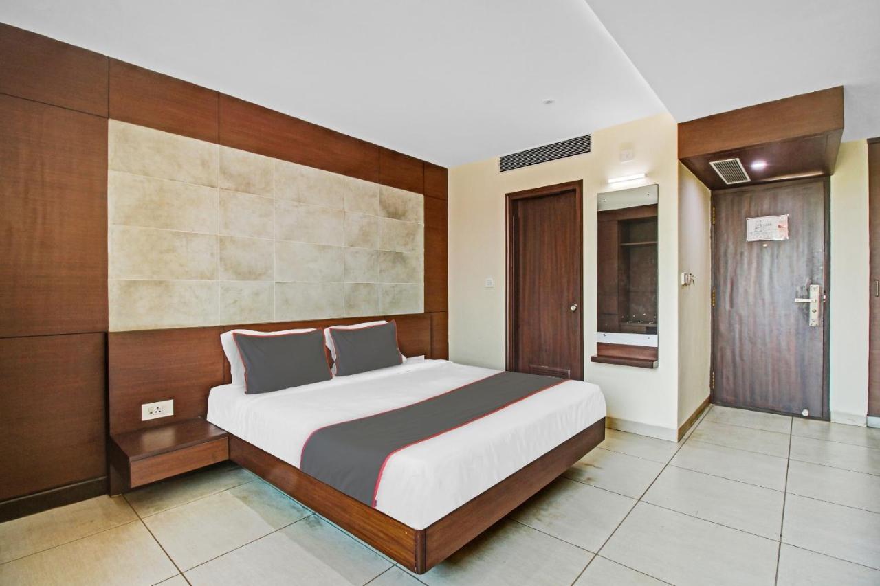 Collection O Venky"S Stay Inn Udupi Bagian luar foto