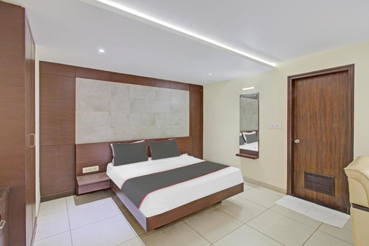 Collection O Venky"S Stay Inn Udupi Bagian luar foto