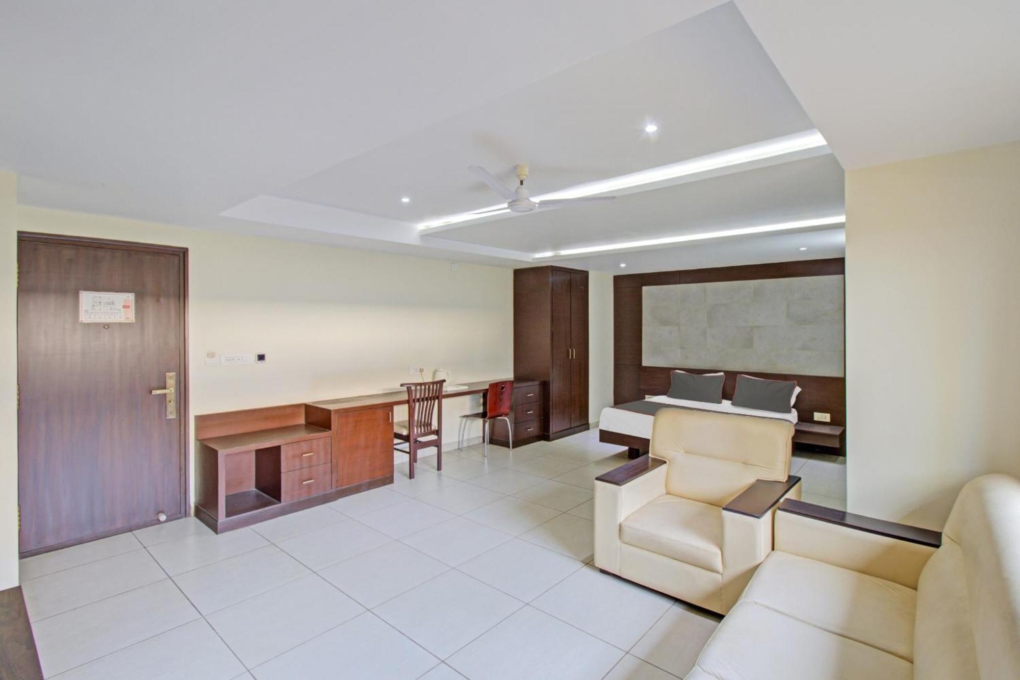 Collection O Venky"S Stay Inn Udupi Bagian luar foto